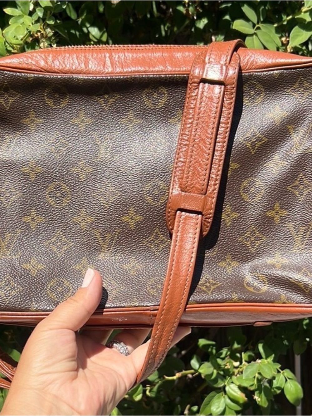 Authentic Louis Vuitton Monogram Shoulder Bag